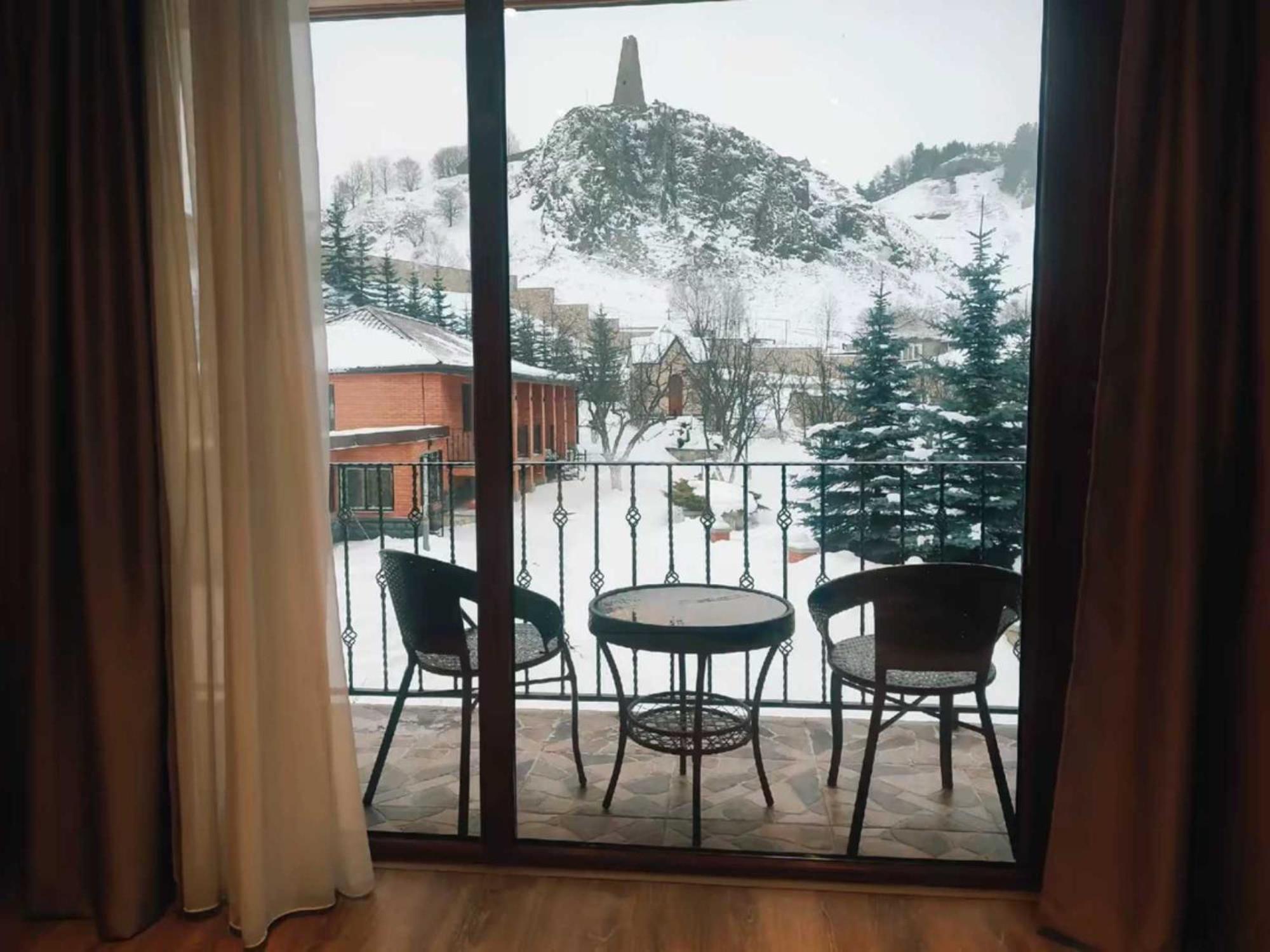 Vardisubani Villa Kazbegi Eksteriør billede