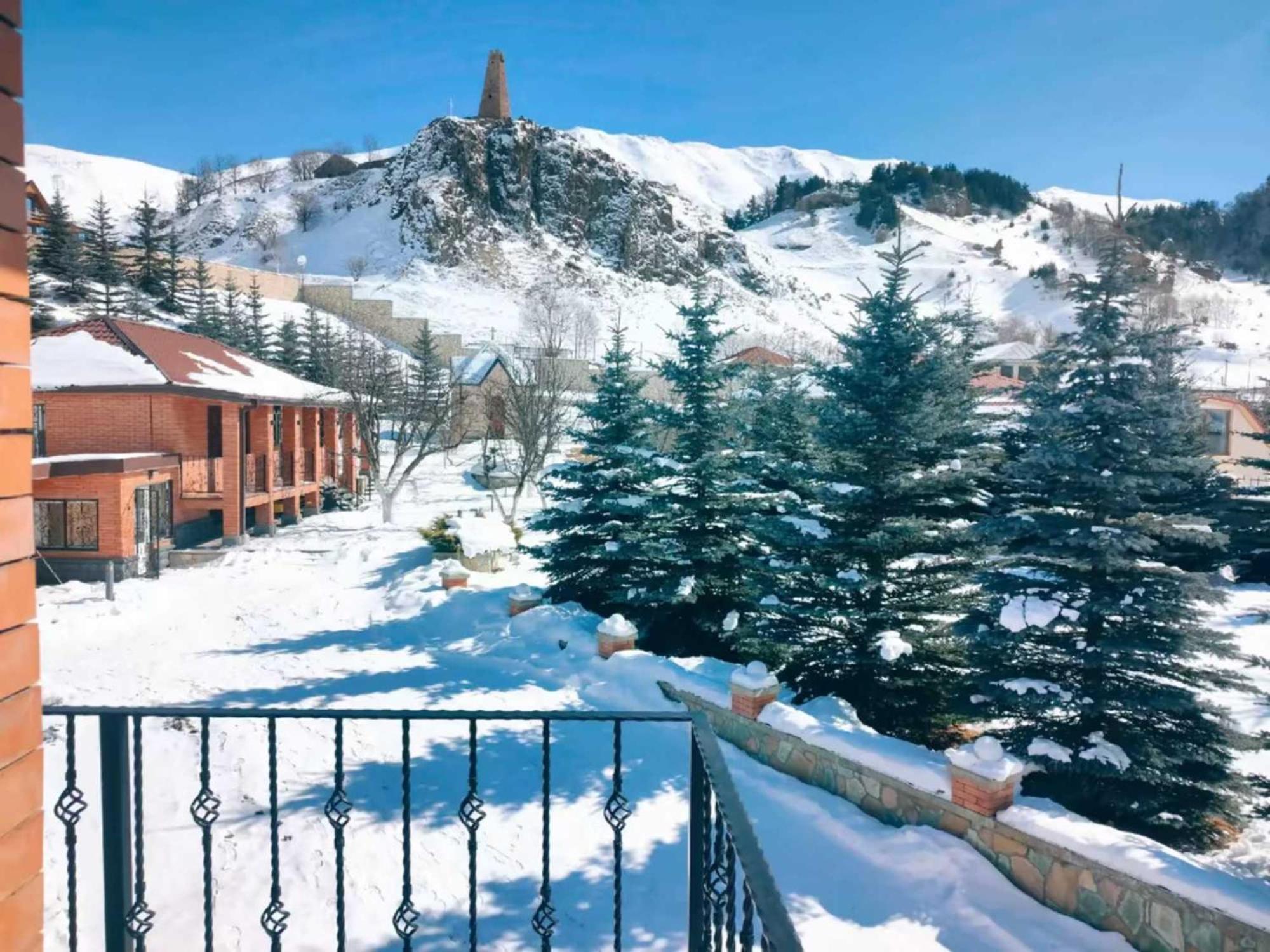 Vardisubani Villa Kazbegi Eksteriør billede