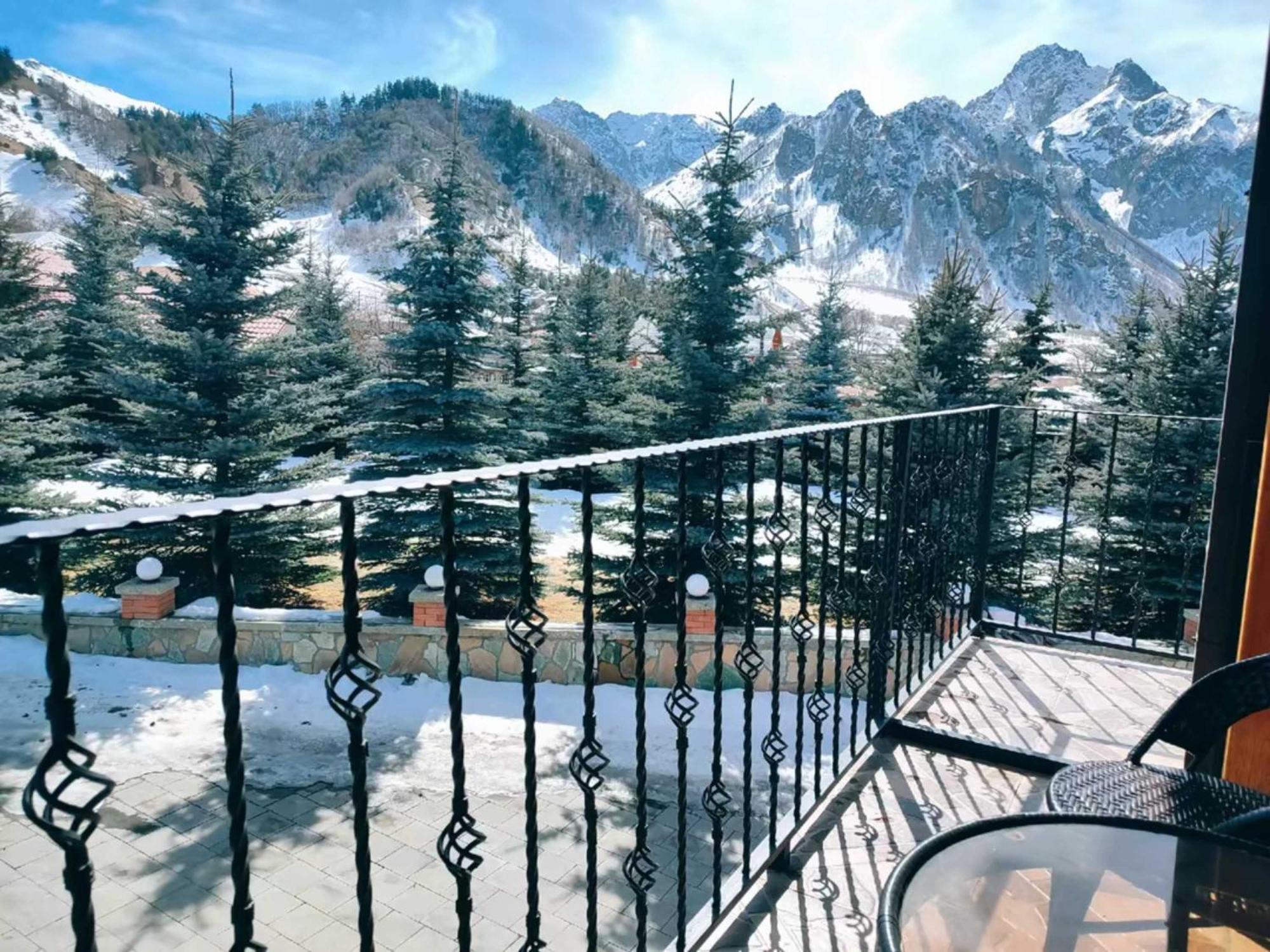 Vardisubani Villa Kazbegi Eksteriør billede