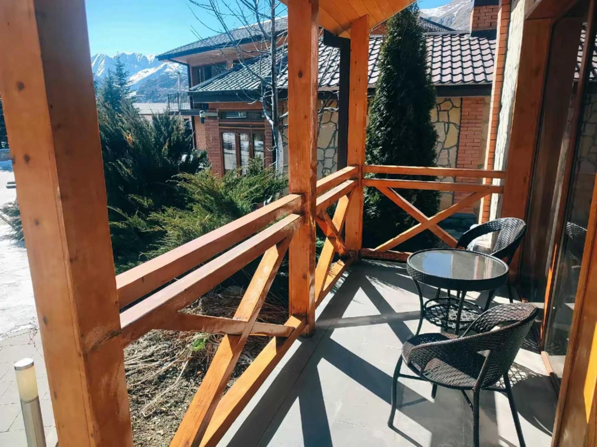 Vardisubani Villa Kazbegi Eksteriør billede