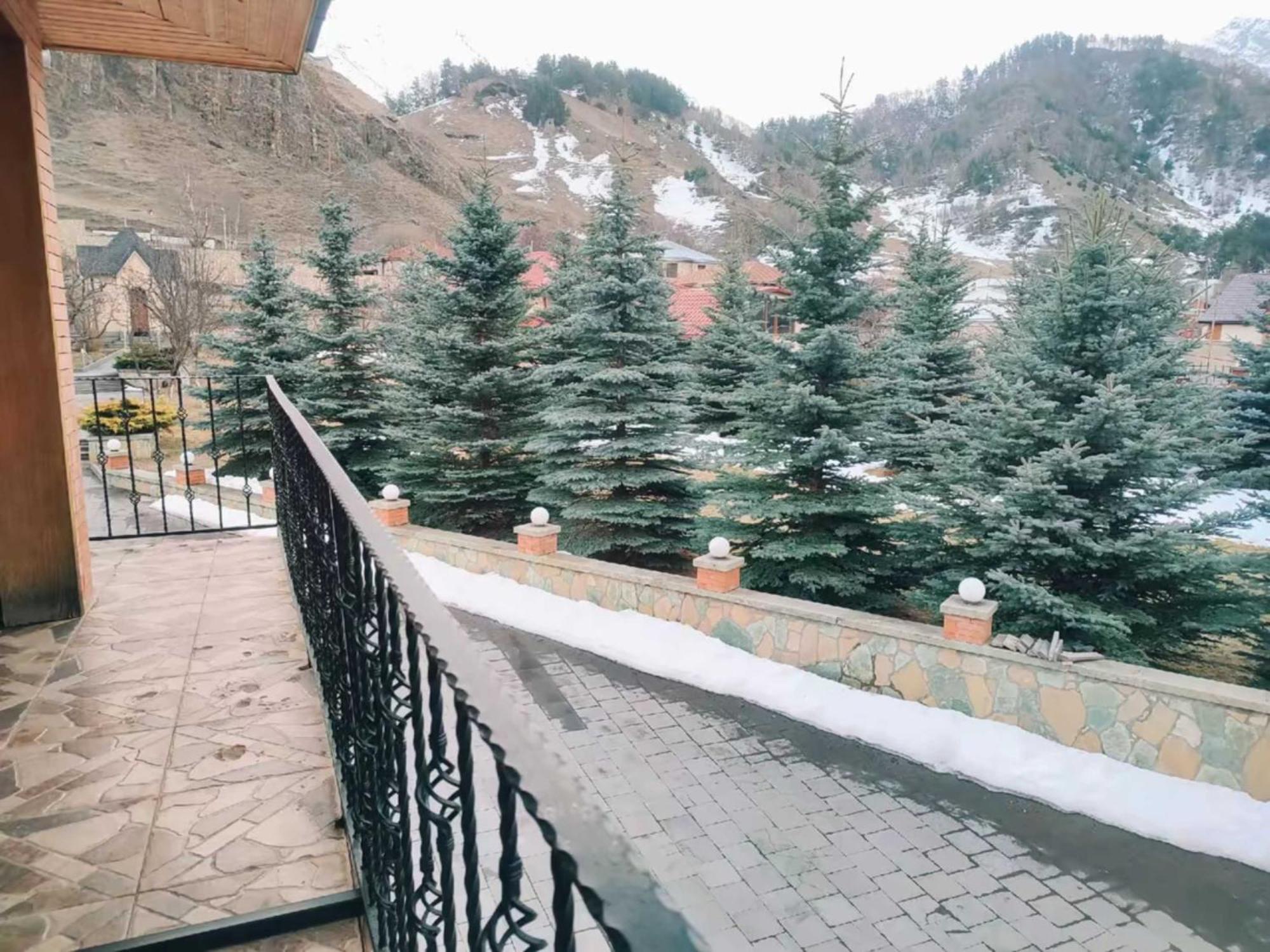 Vardisubani Villa Kazbegi Eksteriør billede