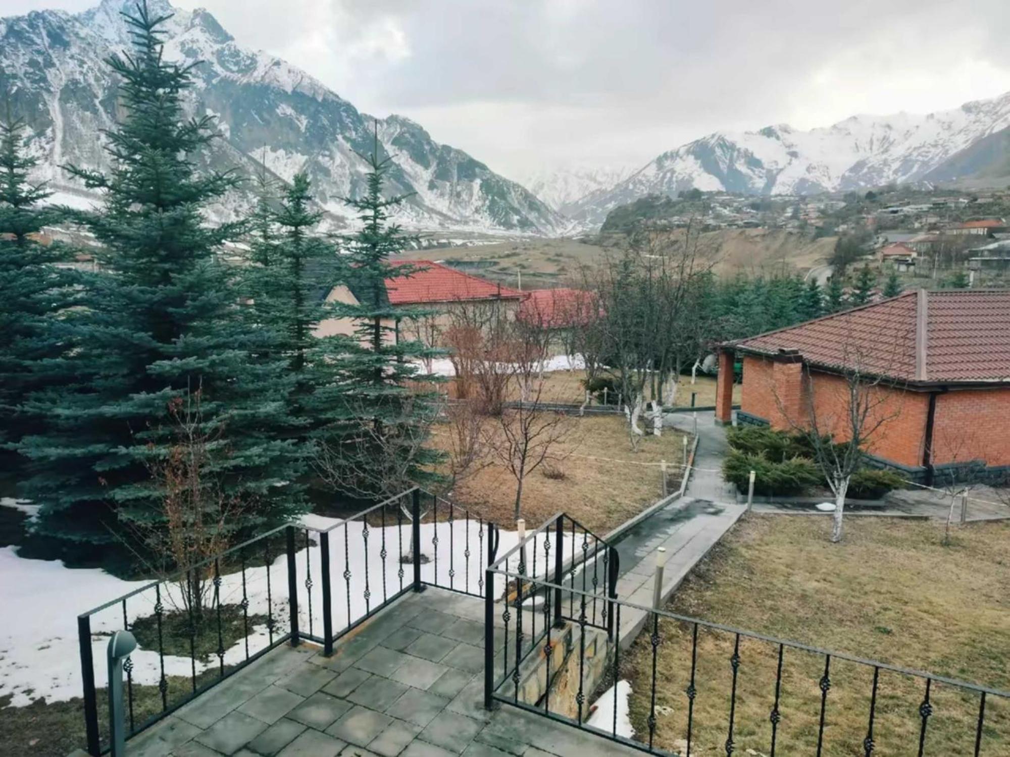 Vardisubani Villa Kazbegi Eksteriør billede