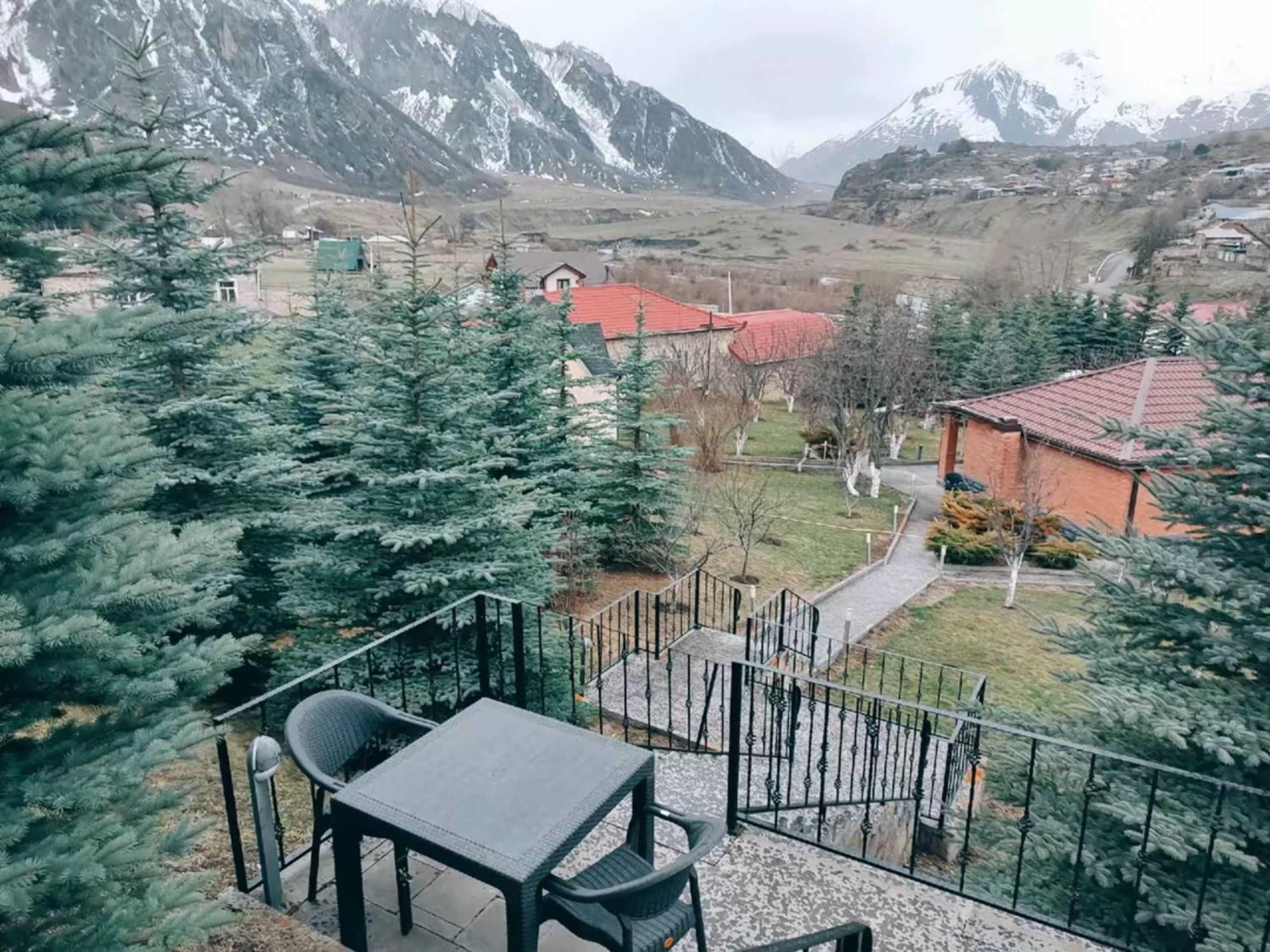 Vardisubani Villa Kazbegi Eksteriør billede