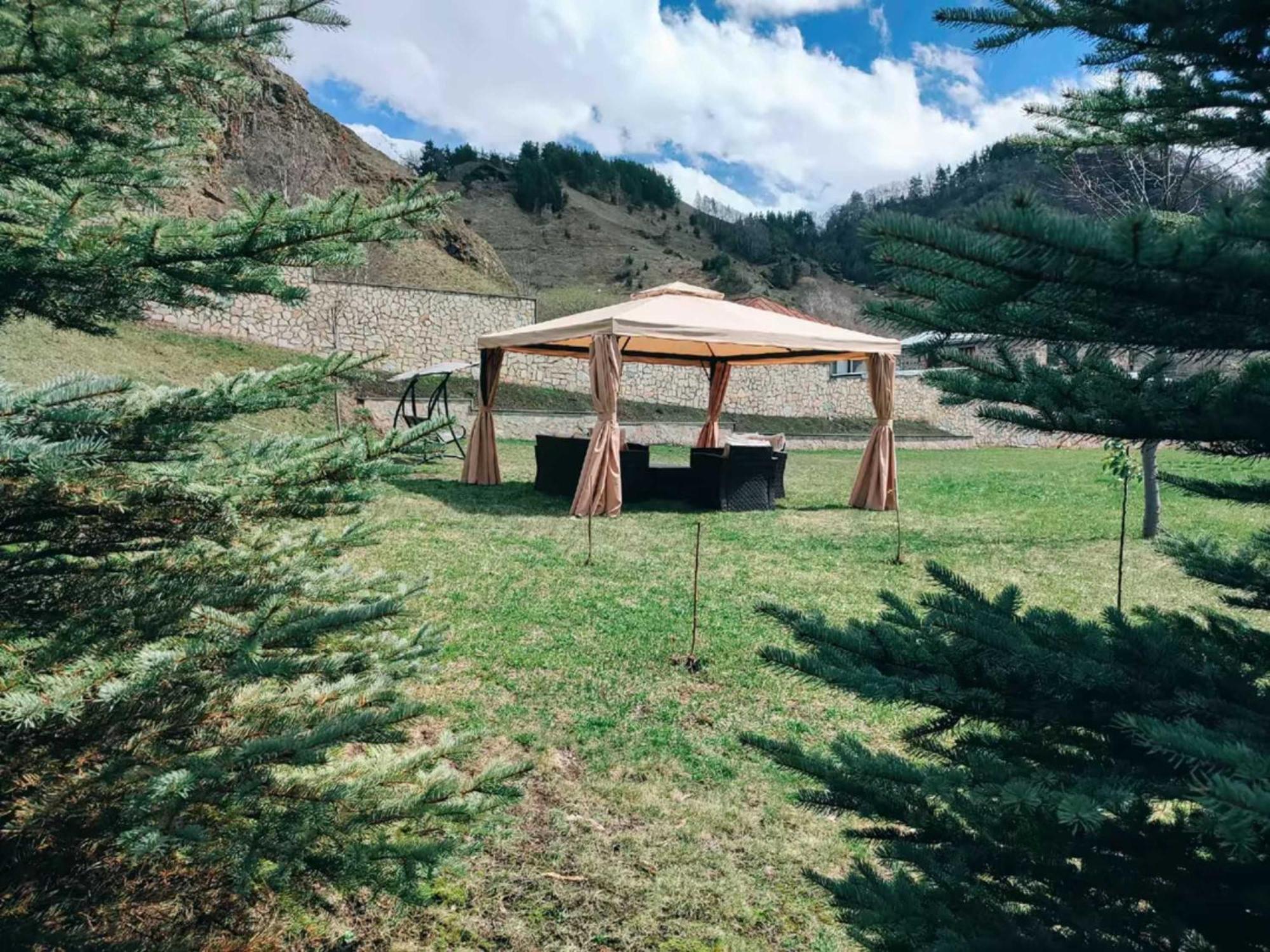 Vardisubani Villa Kazbegi Eksteriør billede
