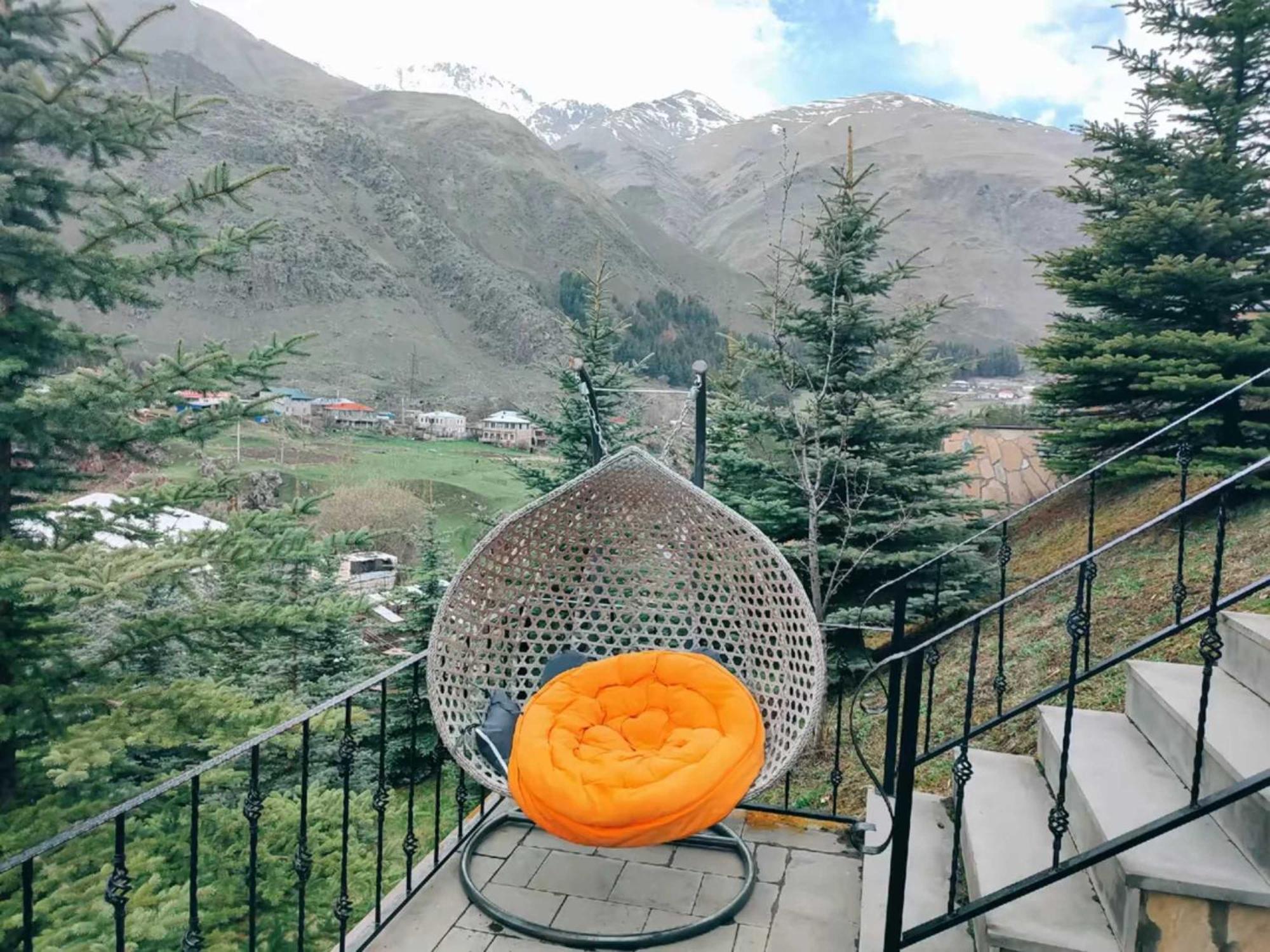 Vardisubani Villa Kazbegi Eksteriør billede