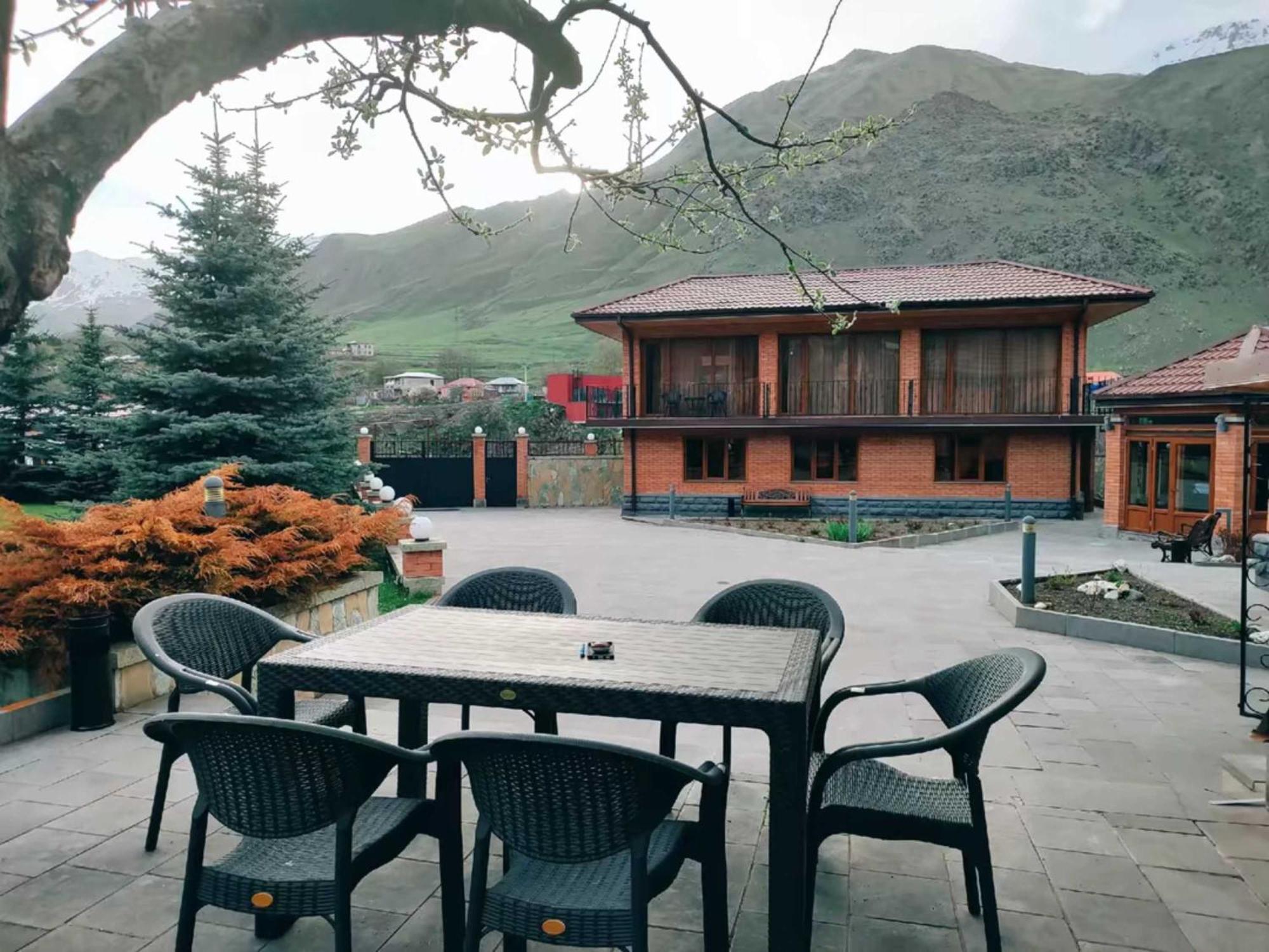 Vardisubani Villa Kazbegi Eksteriør billede