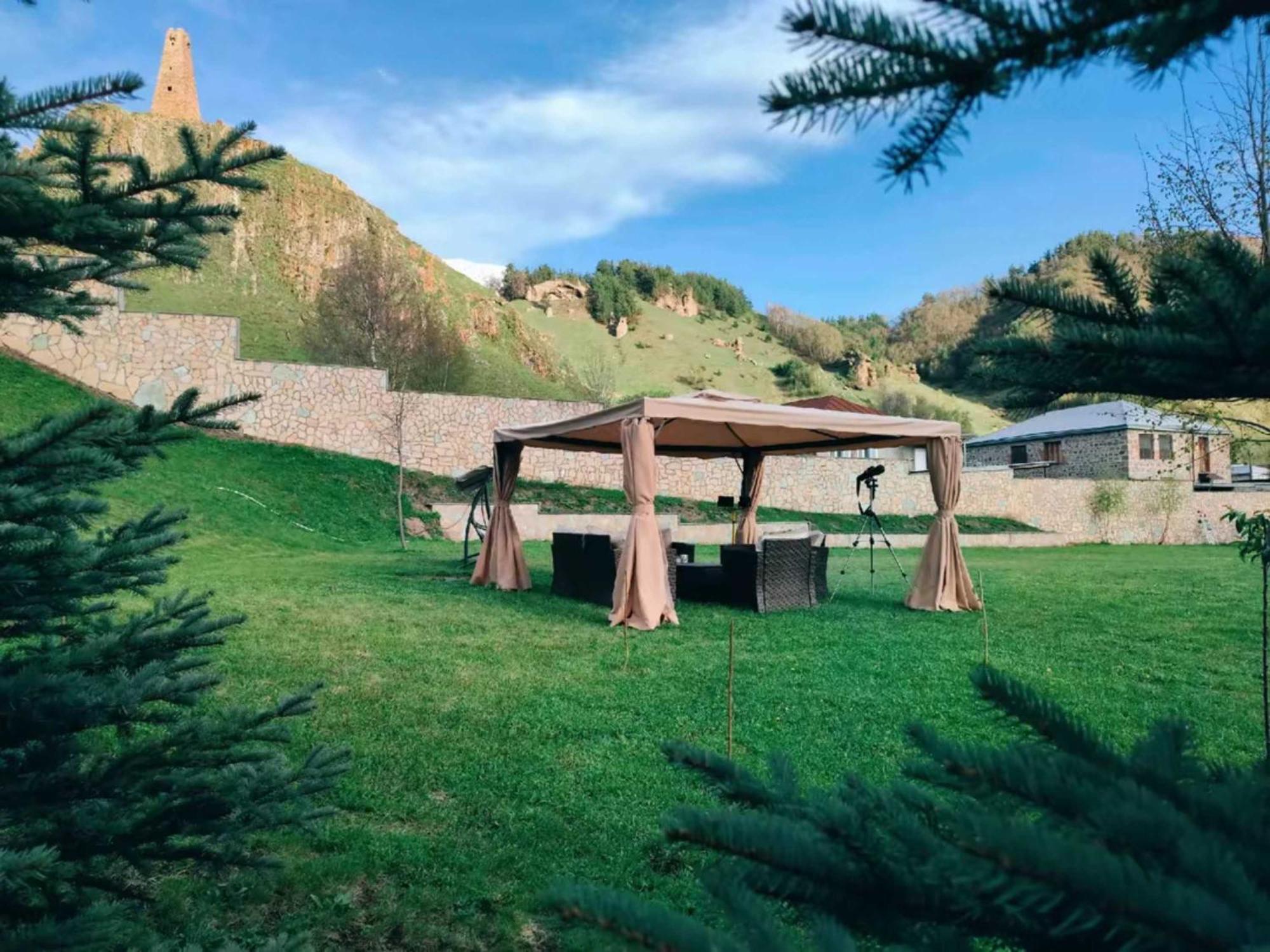 Vardisubani Villa Kazbegi Eksteriør billede