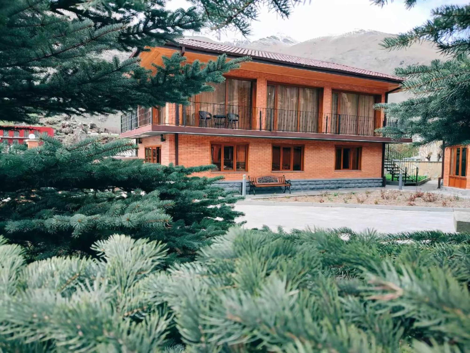 Vardisubani Villa Kazbegi Eksteriør billede