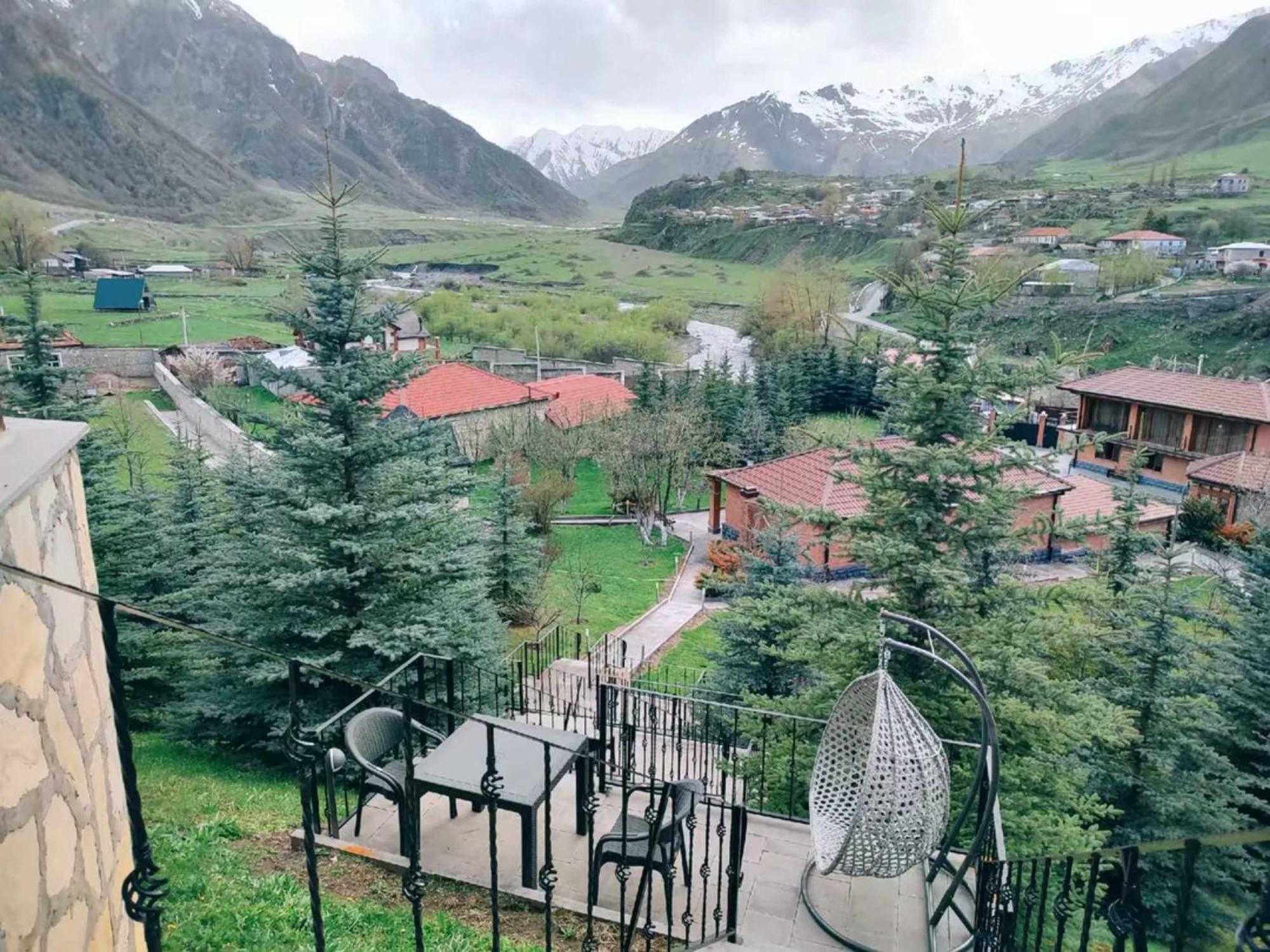 Vardisubani Villa Kazbegi Eksteriør billede